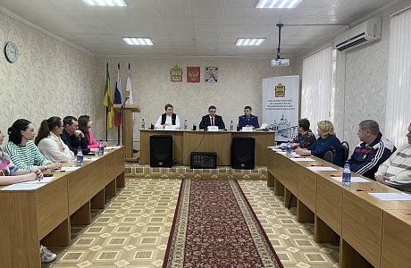 Уполномоченный Михаил Лисин обсудил с предпринимателями Лопатинского района волнующие их вопросы